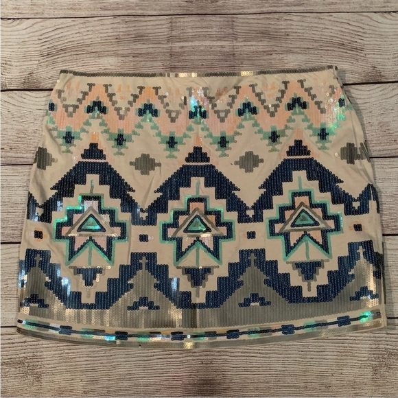 🆕 EXPRESS | ivory/multicolor sequin stretch mini skirt SIZE XS - Picture 7 of 12